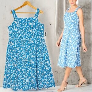 Sandra Darren Cottagecore Floral Print Sleeveless Smocked Square Neck Midi Dress